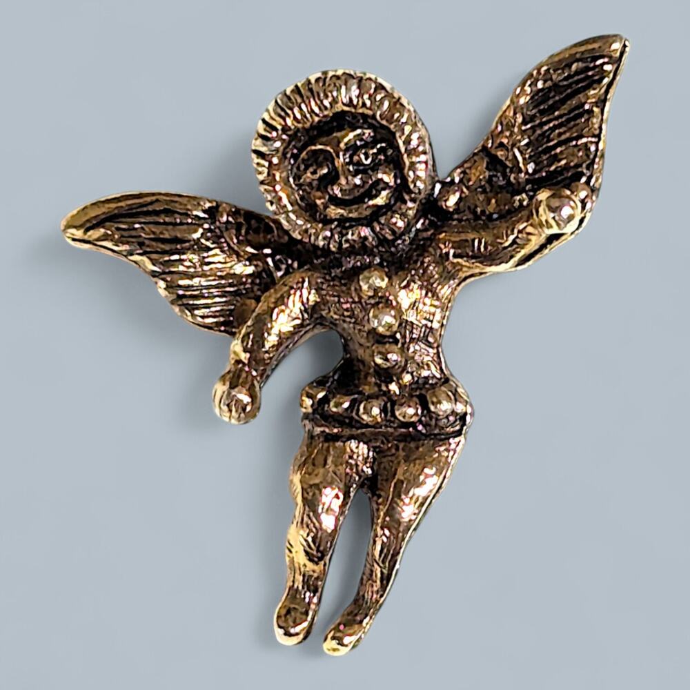 Arctic Alaskan Eskimo Guardian Angel Gold Tone Hat Lapel Pin